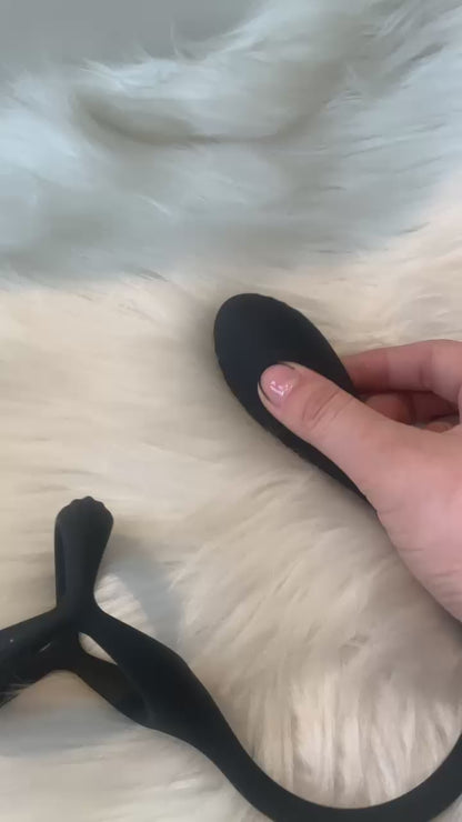 Estimulador de próstata con anillo para el pene mediante aplicación que se maneja desde cualquier parte del mundo