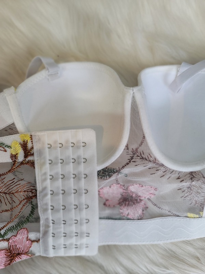 Top flores blanco