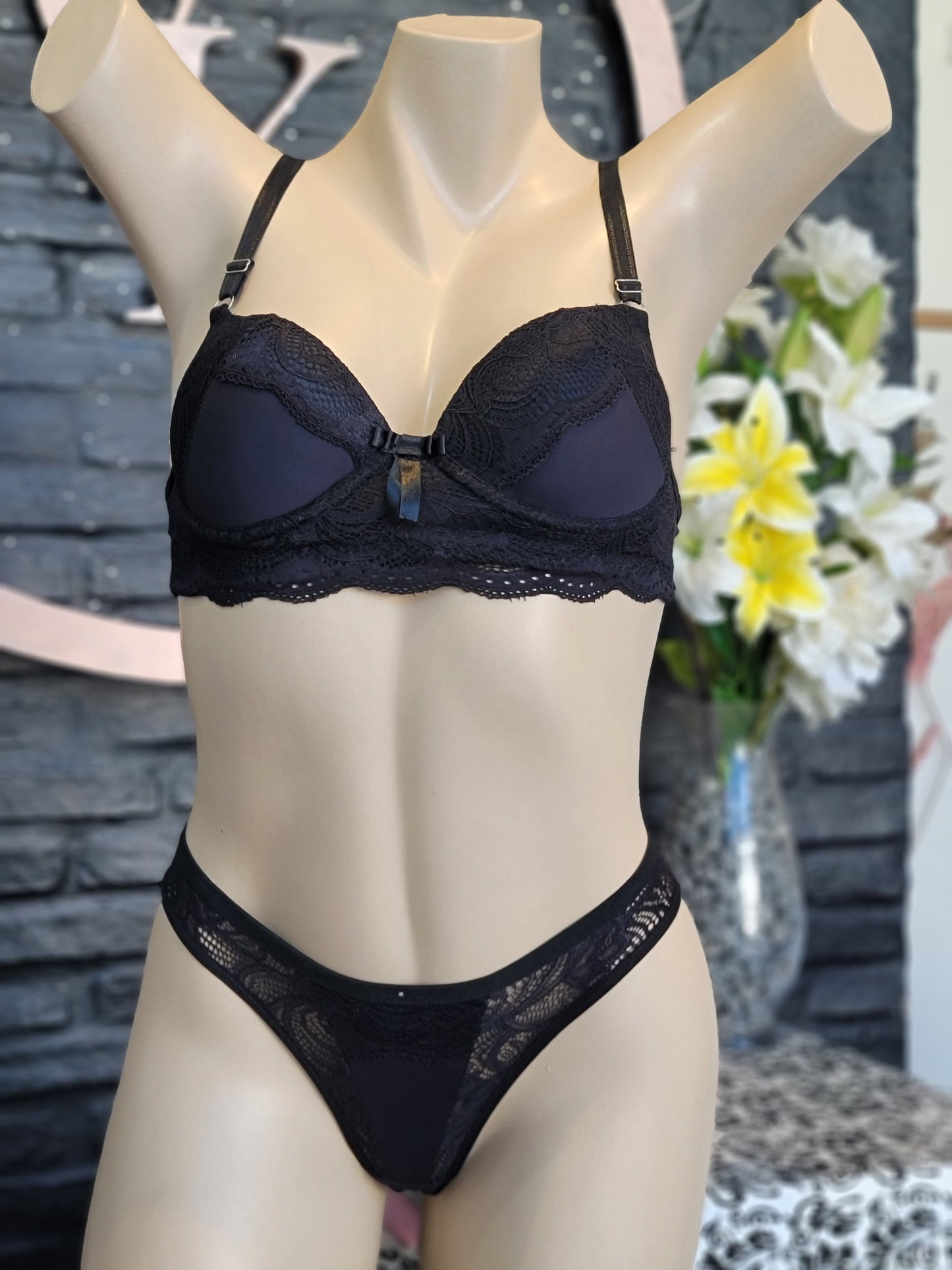 Conjunto Negro Lisa Talle M